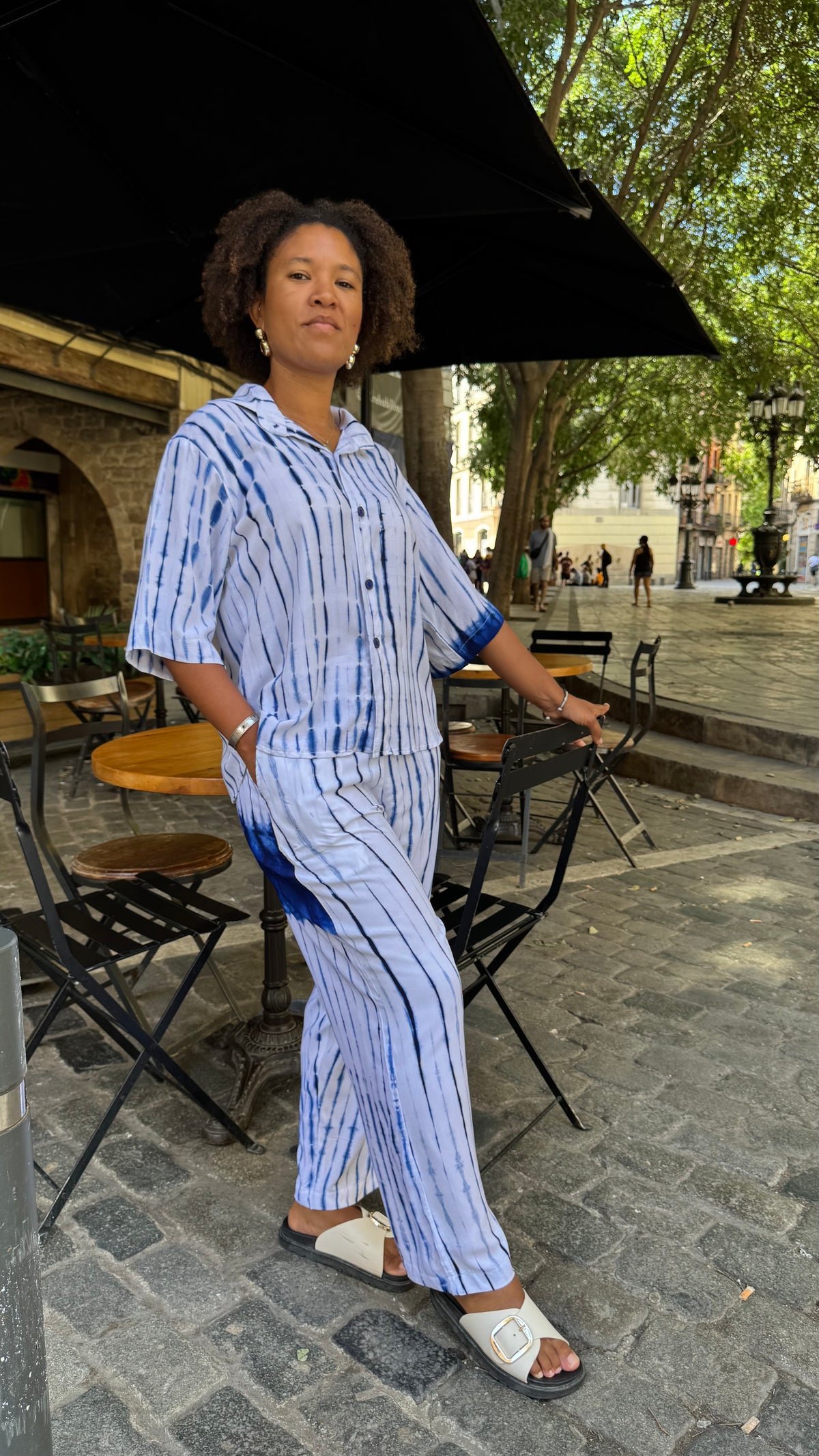 Maridadi Blaues Weißes Hemd & Hose (Set) 100% Bambus