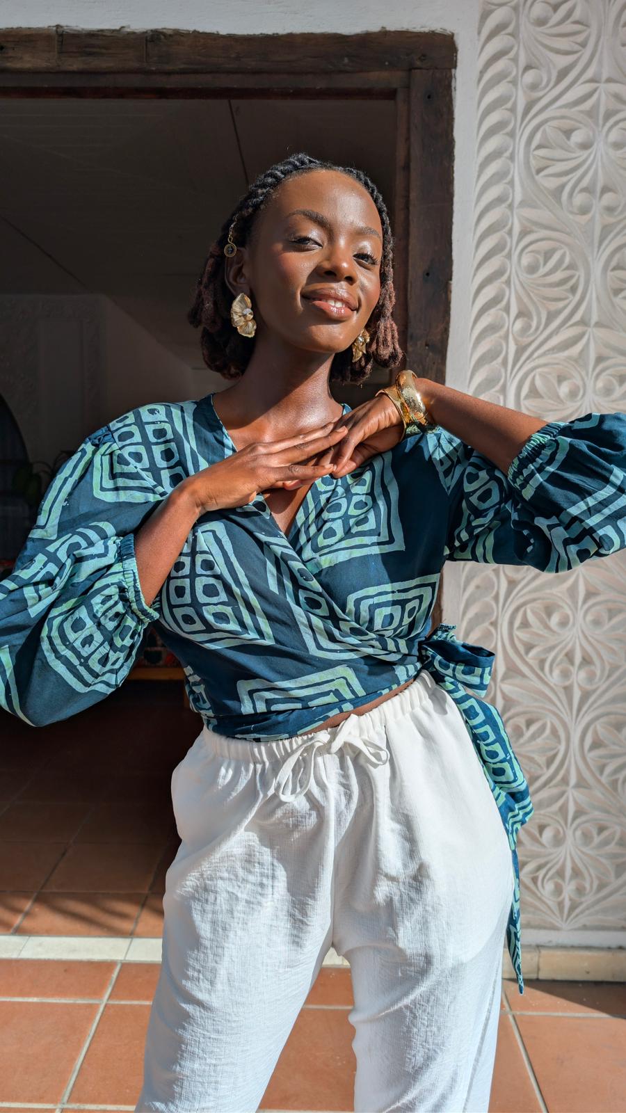 Magadi Bluse aus 100 % Bambus