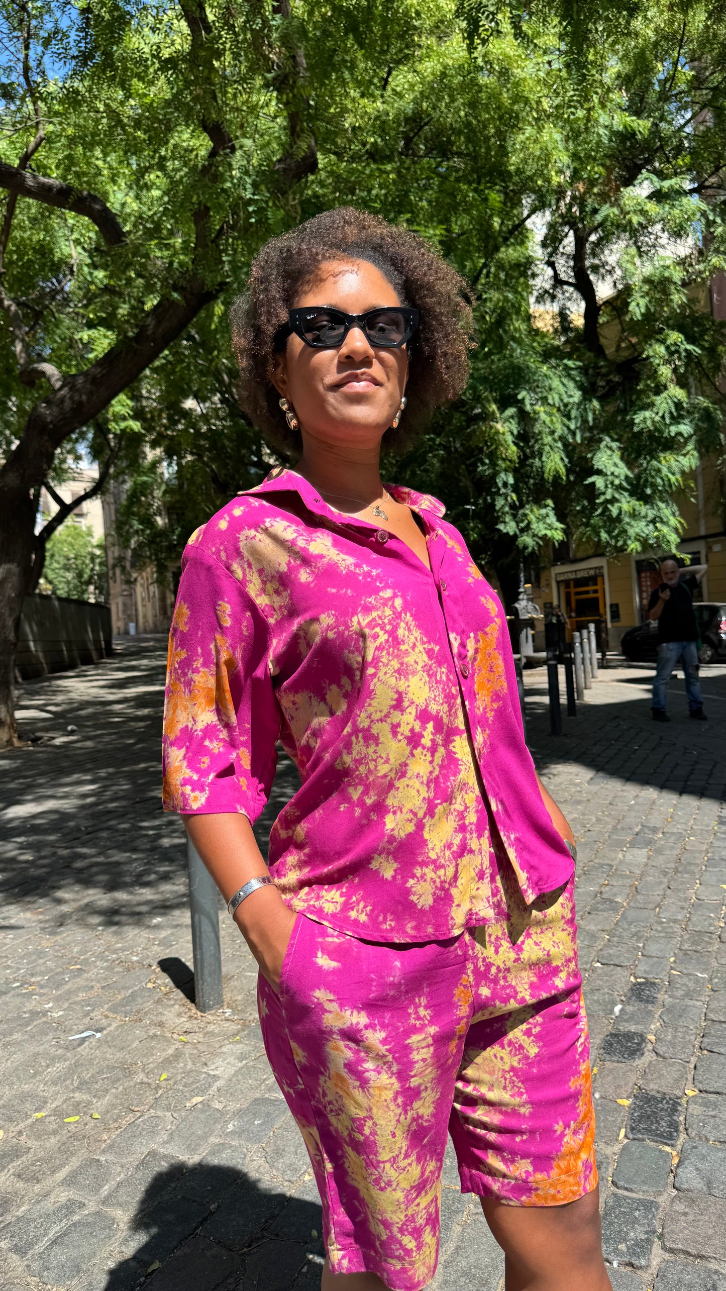 Mwali Kafundwa Hemd und Shorts (Conjunto)